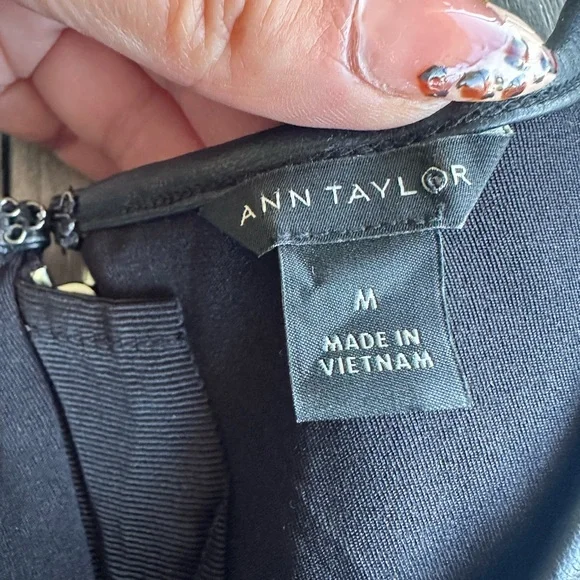 Ann Taylor Shift Dress Size Medium - Picture 9 of 10